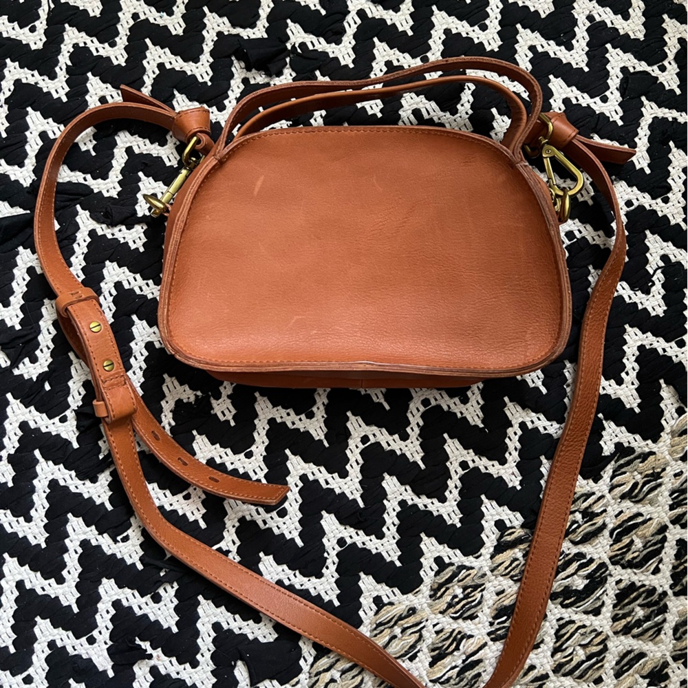 Madewell Camera Leather Crossbody Bag